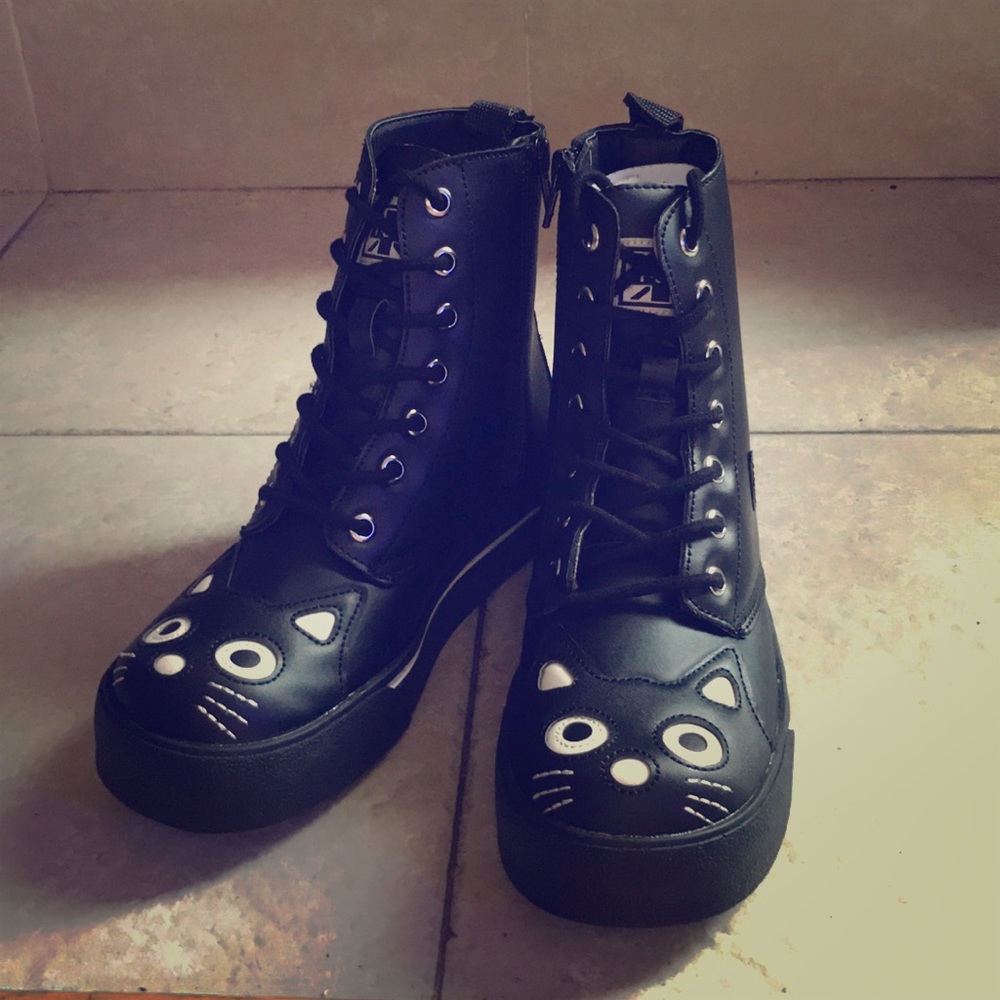 Halloween cat T.U.K booties